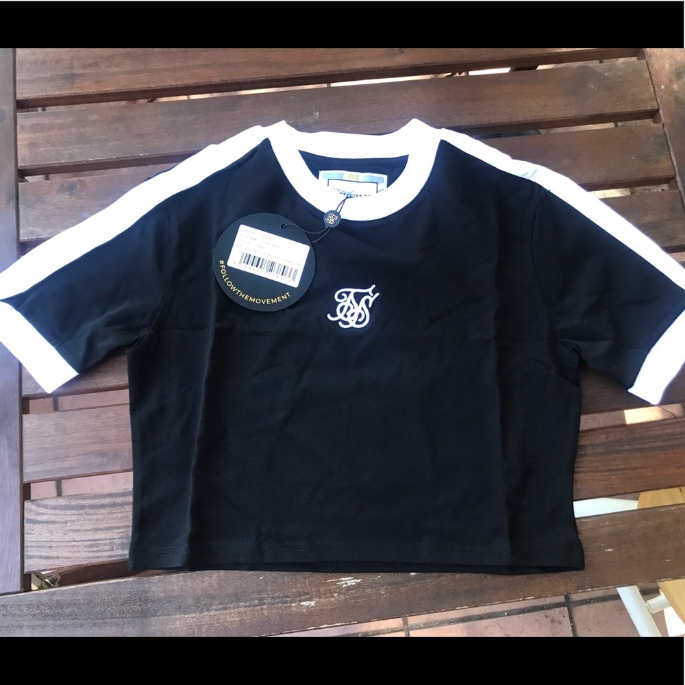 SikSilk Cropped Tee